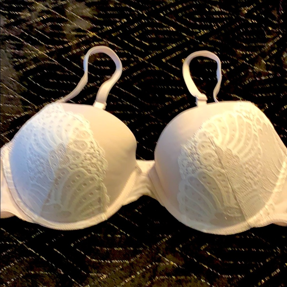 White lace AdoreMe push-up bra